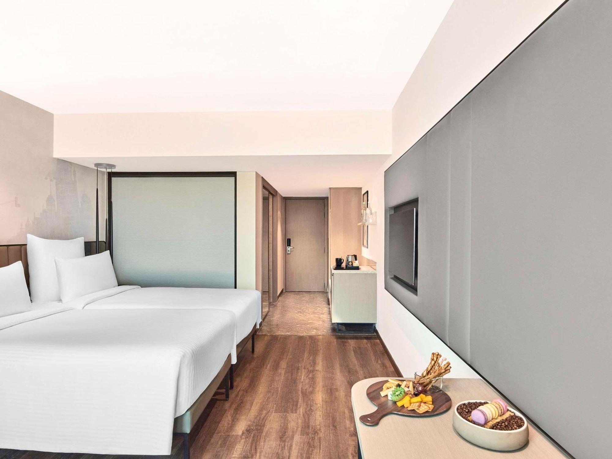 Novotel Mumbai International Airport Экстерьер фото Deluxe Room