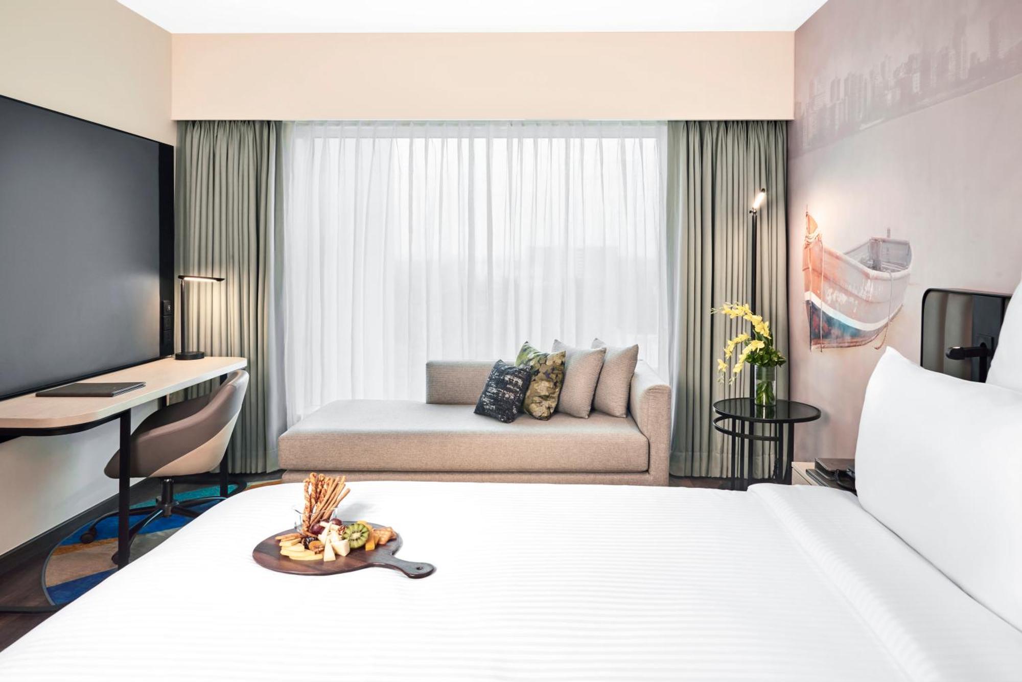 Novotel Mumbai International Airport Экстерьер фото A room at the hotel